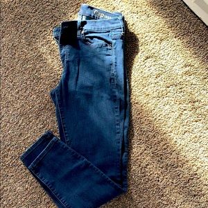 Gap True skinny jeans.